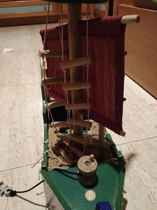 Urgente!Barco pirata de madera