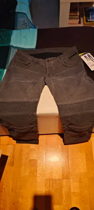 Pantalón moto hombre MAGNA. Talla XL, color gris.