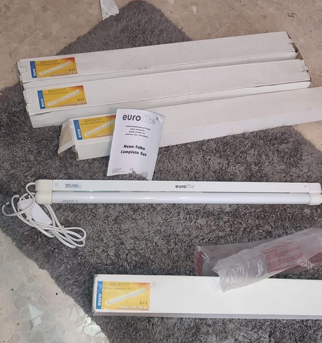 Kit completo EUROLITE neon 60cm 18W
