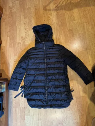 Chaqueta en buen estado dice talla XL pero da a L