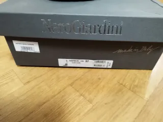 Stivali alti donna n. 37