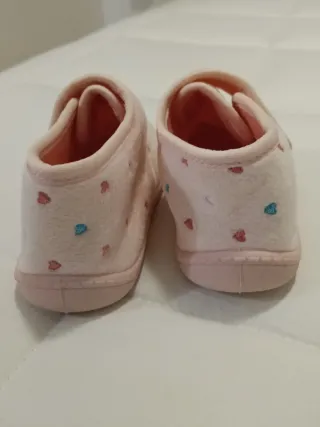 Calzado niña,  niña 3 años, talla 27, nuevo