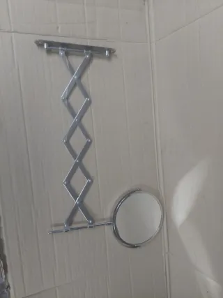 Espejo de aumento baño, Ikea.