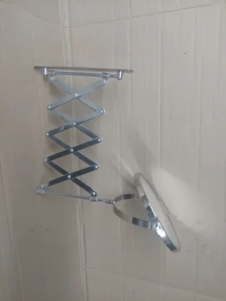 Espejo de aumento baño, Ikea.