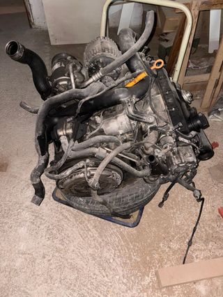 Se vende despiece golf V 1.9 tdi BXE 5 puertas.