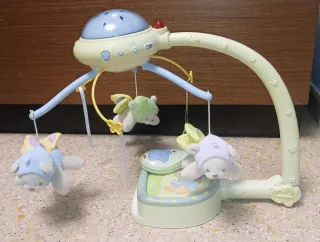 Móvil musical para cuna de bebé
