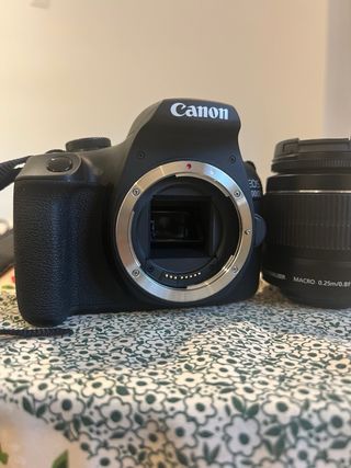 Canon EOS 2000D kit