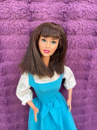 Muñeca barbie brenda de sensacion de vivir antigua