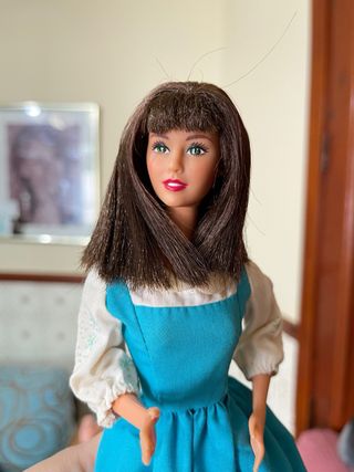 Muñeca barbie brenda de sensacion de vivir antigua