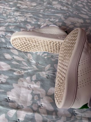 Zapatillas Adidas niño blancas talla 23 con velcro