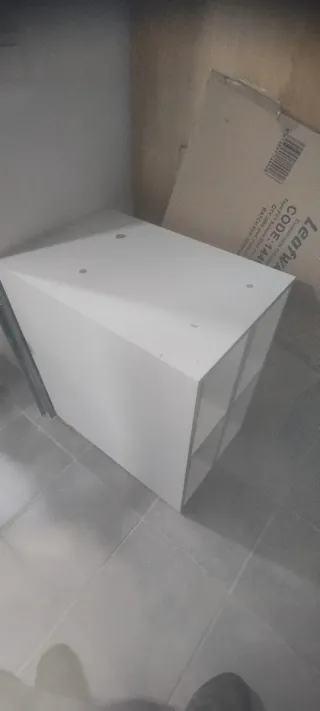 Muebles de cocina también valen para escritorio.