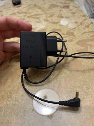 PSP 3004 edición especial Hannah Montana +estuche