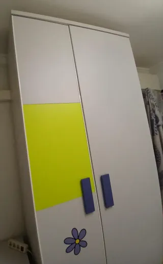 Armario ropero de dos puertas