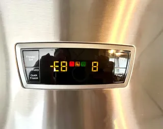 2 frigoríficos combi inox idénticos Saivod