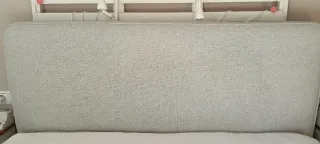 Preciosa cama de matrimonio.