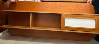 Estantería en buen estado