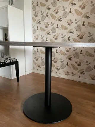 Mesa de comedor redonda vintage gris