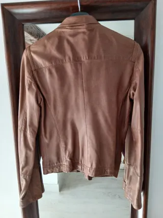 Chaqueta de piel de Massimo Dutti talla M