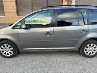 Volkswagen Touran 2010