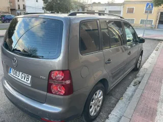 Volkswagen Touran 2010