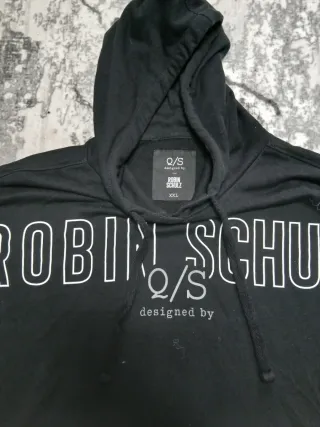 Sudadera negra Robin Schulz x Q/S designen by