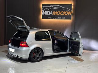 Volkswagen Golf 2003