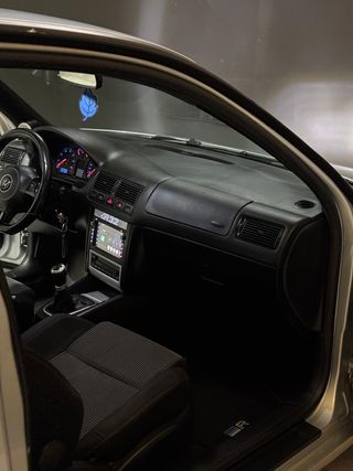 Volkswagen Golf 2003