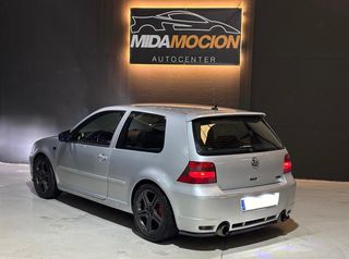 Volkswagen Golf 2003