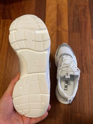 Dior B22 “White”