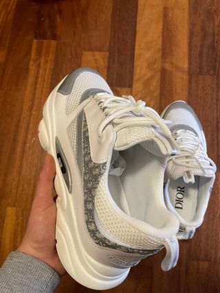 Dior B22 “White”