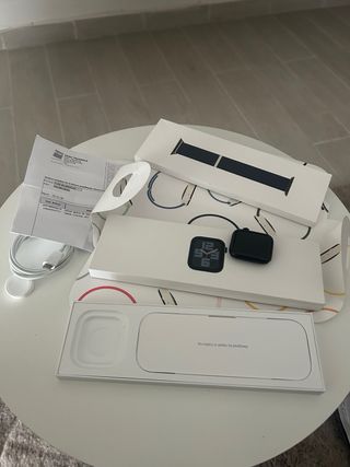 Appel watch SE ( con accesorios )