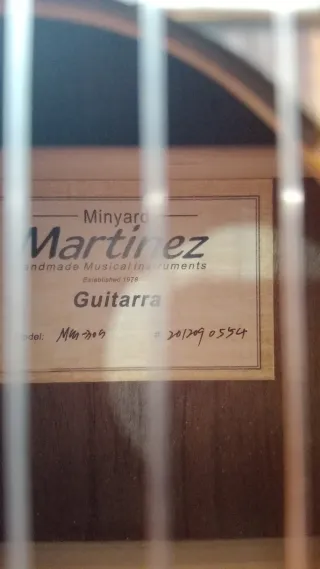 GUITARRA FLAMENCA MARTÍNEZ
