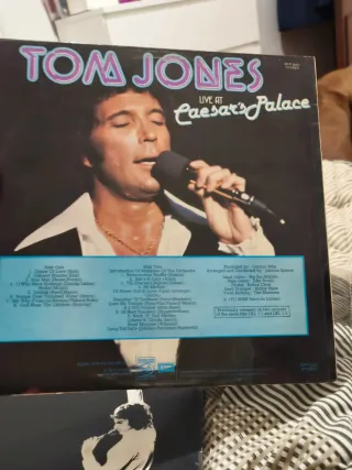 Tom Jones – Ao Vivo no Caesar's Palace edição UK