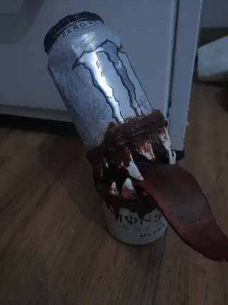 Lata Monster decorativa