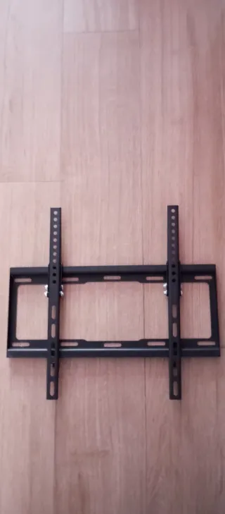 Soporte TV de 26 a 60 pulgadas fijo e inclinable.