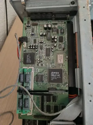 Tarjeta de sonido sound blaster 32awe pnp completo