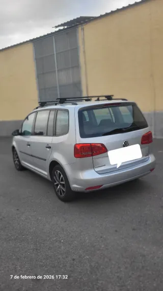 Volkswagen Touran 2012