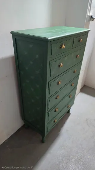 Cómoda antigua restaurada