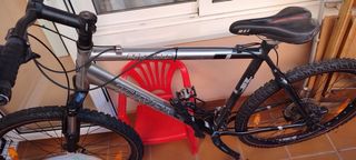 Bicicleta MTB Trek 4900 – Muy buen estado