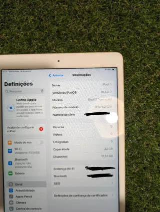 Apple iPad (2019) 32GB Wi-Fi Dourado
