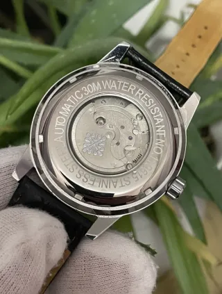 Reloj automático
