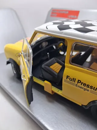 Mini Cooper Majorette Cod. 4402 scala 1:18. Nuova.