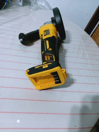 Dewalt