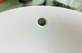 Lavabo blanco circular para sobreponer