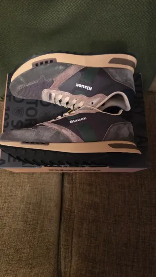 Zapatillas deportivas BAUER, 42, verdes, nuevas.