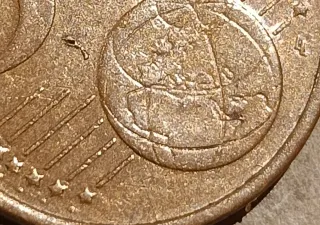 5 céntimos Francia, 2008 ERROR (EXCESO METAL)