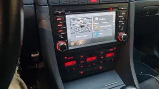 Radio coche con CD / DVD / mirror screen / GPS