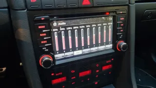 Radio coche con CD / DVD / mirror screen / GPS