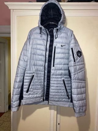 Jacket nike size M used very good condition Jacket