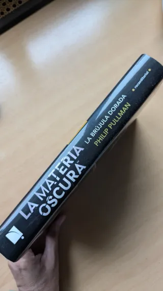 La brújula dorada (La materia oscura 1)